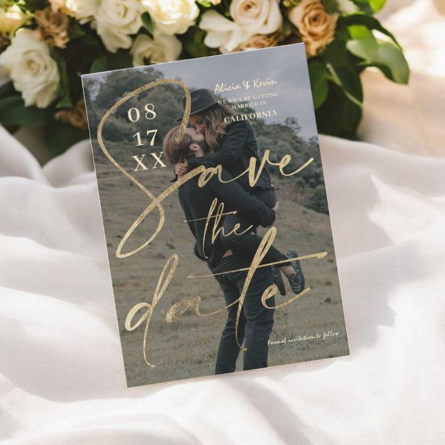 Modernes, fett gedrucktes Goldfolienskript Save th Einladung (Modern bold gold foil script save the date photo invitation)