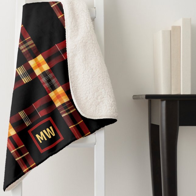 Modernes, fett kariertes, braunes, gelbes Monogram Sherpadecke (Von Creator hochgeladen)