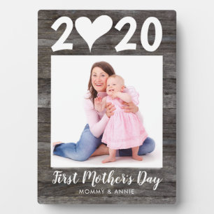 Modernes First Mother's Day Simple Heart Wood Foto Fotoplatte
