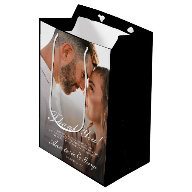 Modernes Foto Black Wedding Vielen Dank Mittlere Geschenktüte (Vorderseite Schrägansicht)