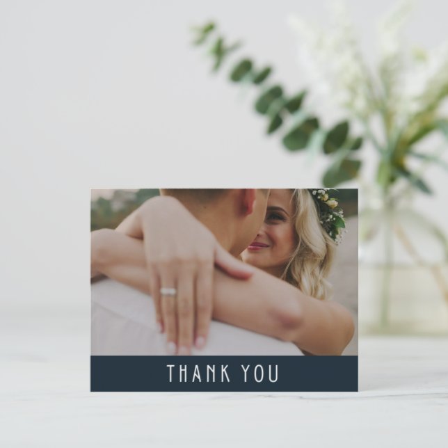 Modernes Foto Budget Hochzeit Danke Postcard Postkarte (Stehend Vorderseite)