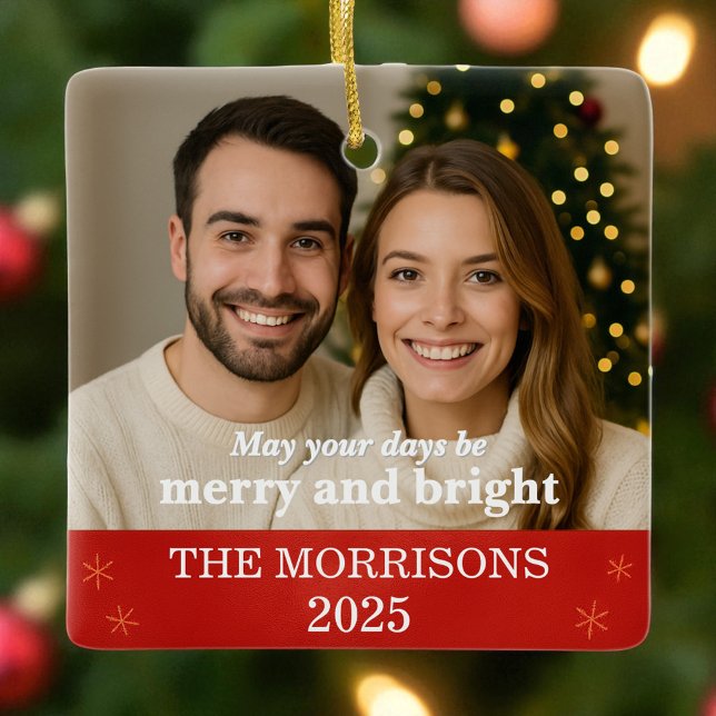 Modernes Foto für Rote und Goldschneeflocken Keramikornament (Von Creator hochgeladen)