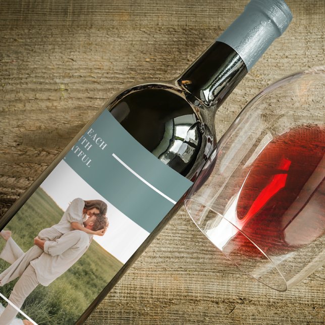 Modernes Foto Grüne Familie Liebliches Geschenk Weinetikett (Von Creator hochgeladen)