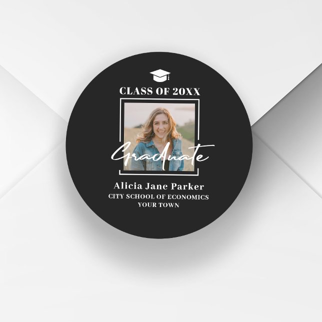 Modernes Foto im Jahr 2025 Runder Aufkleber (Von Creator hochgeladen)