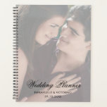 Modernes Foto mit eleganter Script-Hochzeit Planer<br><div class="desc">Moderner Planer mit einem schieren Overlay und "Hochzeitsplaner" in einem eleganten schwarzen Drehbuch-Schriftart mit Namen und Hochzeitstermin über Ihrem Lieblingsfoto. Dieser schicke Foto-Planer ist perfekt für eine Braut,  um eine Spur von Hochzeitsplänen behalten.</div>