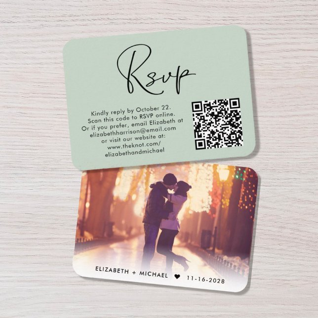 Modernes Foto QR Code Sage Green Wedding RSVP Begleitkarte (Von Creator hochgeladen)