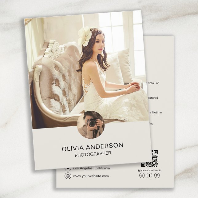 Modernes Foto QR Fotograf Business Flyer (Create your own professional business flyer by MINTIC DESIGN STUDIO)