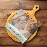 Modernes Foto und Personalisierter Name Minze Gesc Geschirrtuch<br><div class="desc">Das moderne Foto mit Personalisierten Namen und Mint Geschenk! Dieses einzigartige und nachdenkliche Geschenk ist dazu gedacht, die besonderen Momente Ihrer Familie zu feiern und zu schätzen.Gönnen Sie sich mit dem modernen Foto und dem Personalisierten Namensschild ein Geschenk von gepflegten Erinnerungen und personalisierter Süße. Es ist eine sinnvolle und reizvolle...</div>