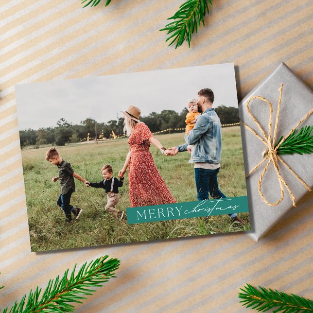Modernes Foto Weihnachten Kariert (Modern Family Photo Christmas Plaid Holiday Postcard)