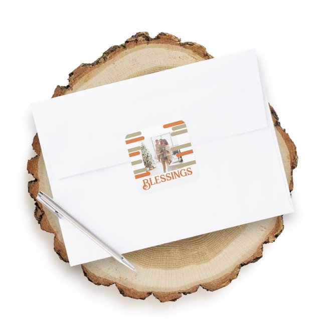 Modernes Foto Weihnachten Personalisiert Quadratischer Aufkleber (Modern Block Photo Christmas Personalized Square Stickers from Ricaso)