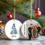 Modernes Foto Weihnachtsschmuck<br><div class="desc">Dieses Ornament fügt nicht nur Ihrem Weihnachtsbaum eine personalisierte Touch hinzu, sondern fängt auch wunderschöne Erinnerungen ein. Es ist nicht nur ein Ornament, sondern ein zeitloser Sake, der für Generationen gepflegt wird. Die meisten Buchstaben können bearbeitet werden - klicken Sie auf den Button "Weitere Einstellungen", um sie zu bearbeiten. Matching...</div>