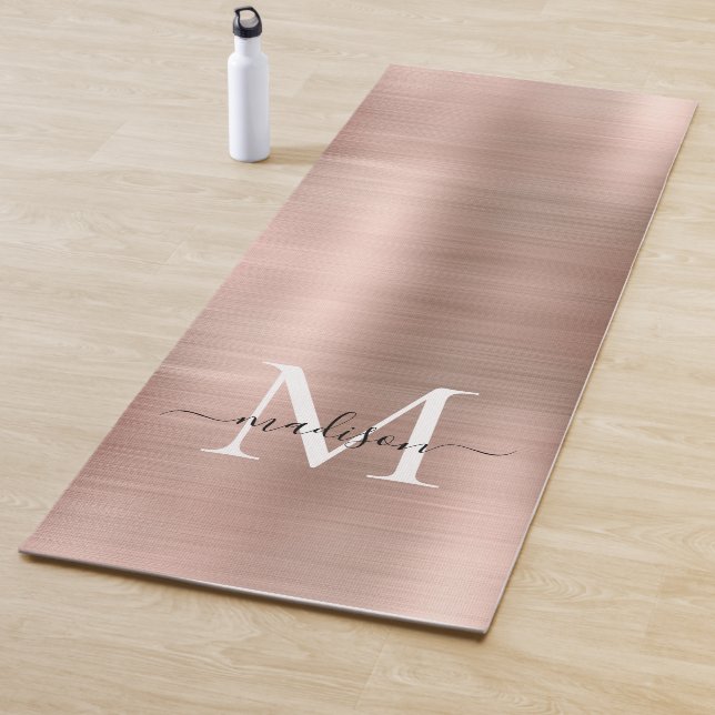 Modernes, gebürstetes Metallic-Rose-Monogramm-Scri Yogamatte (Beispiel)