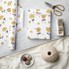 Modernes gelbes Blumenmuster aus dem Mittelalter Geschenkpapier