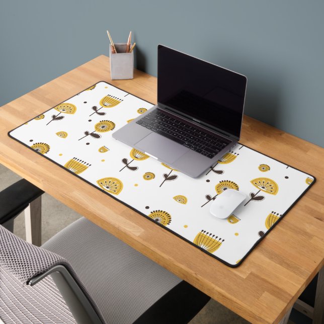 Modernes gelbes Blumenmuster aus dem Mittelalter Schreibtischunterlage (Büro 2)