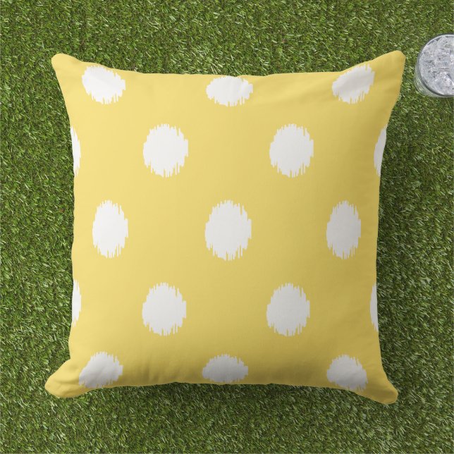 Modernes Gelbes Ikat Dots Muster Kissen (Gras)