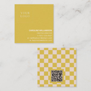Modernes gelbes Schachbrett-Logo-Branding-QR-Code Quadratische Visitenkarte