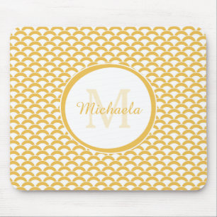 Modernes Gelbes und Weiß bogt Monogramm und Namen Mousepad