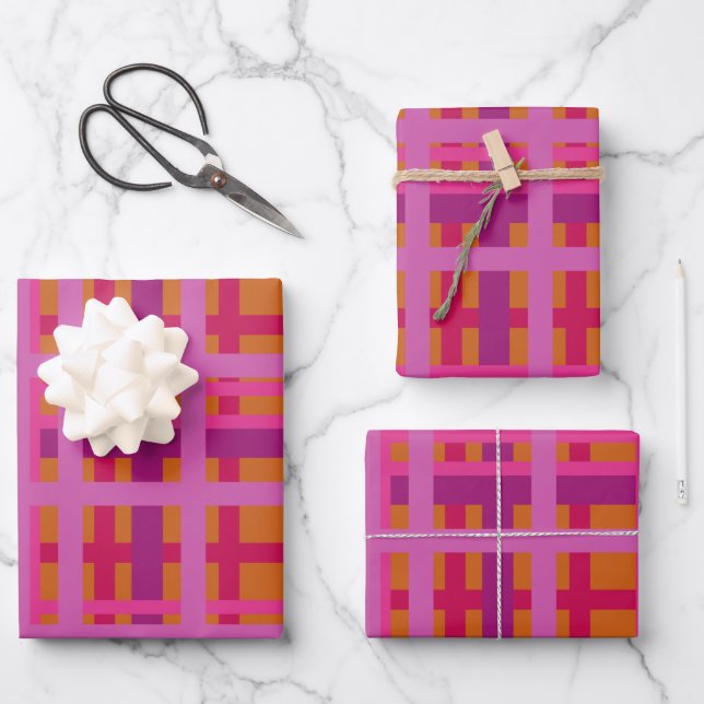 Modernes geometrisches Kariertes Muster in Lila  Geschenkpapier Set (Vorderseite)
