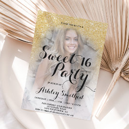 Modernes Glitzer Marmor ombre Foto Sweet 16 Einladung