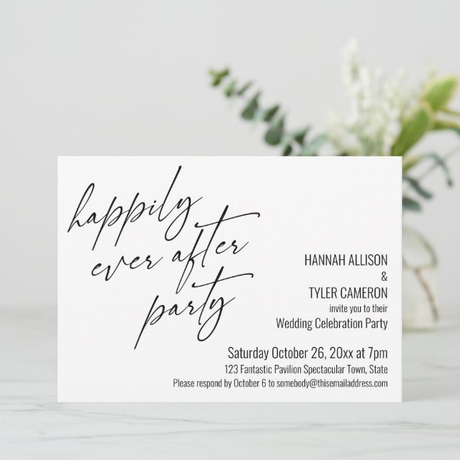 Modernes Glück nach dem Party Hochzeitsempfang Einladung (Stehend Vorderseite)