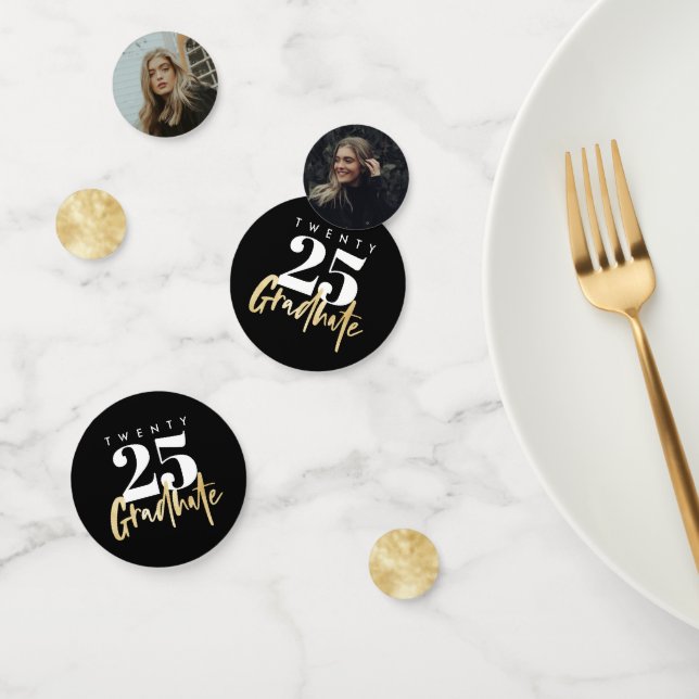 Modernes Gold Calligraphy Foto Black Abschluss Konfetti (Gruppe)