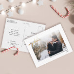 Modernes Gold Frohe Weihnachtsbriefe Foto Weiß Postkarte<br><div class="desc">Feiern Sie Weihnachten dieses Jahr mit diesen modernen,  einfachen Urlaubspostkarten.</div>