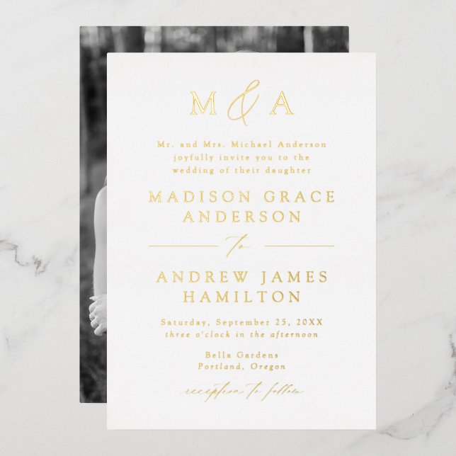 Modernes Gold Monogram Foto Hochzeit Folieneinladung (Vorderseite/Rückseite)