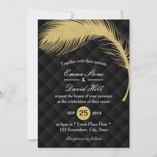 Modernes Golden Glitzer Peacock Feather Luxury Wed Einladung (Vorderseite)