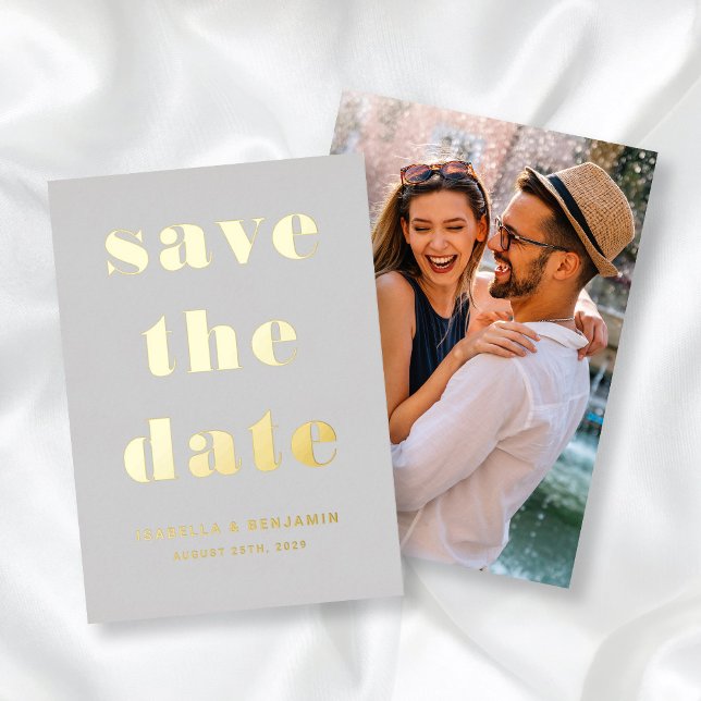 Modernes graues Foto Save the Date Gold Folieneinladung (Modern Gray Photo Save The Date Gold Foil Invitation)