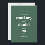 Modernes Green Trendy Foto Save the Date<br><div class="desc">Das moderne Green Trendy Foto besticht Save the Date durch seine modernen,  fett-modernen Paarungen und das Foto auf der Rückseite.</div>
