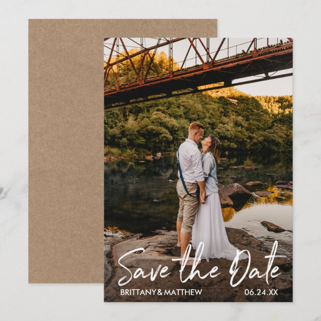 Modernes handgeschriebenes Script mit Foto Kraft Save The Date (Vorne/Hinten)