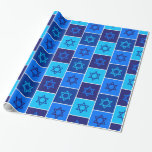 Modernes Hanukkah-Muster Geschenkpapier<br><div class="desc">Verfügbar in verschiedenen Produkten. Wussten Sie,  dass Sie dieses Design auf alle Produkte übertragen können,  die Sie selbst gewollt haben? Wenn Sie nicht wissen,  wie,  Karo bitte meinen Beitrag,  um zu sehen,  wie zu tun: www.giftforallseason.com/blog/new-option-at-zazzle-store</div>