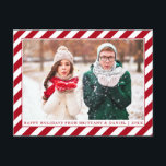 Modernes Happy Holidays Red Stripes Foto Postkarte<br><div class="desc">Moderne Happy Holidays Red Stripes Foto Holiday Postcard</div>