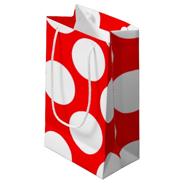 Modernes helles rotes weißes Tupfen-Muster Kleine Geschenktüte (Vorderseite Schrägansicht)