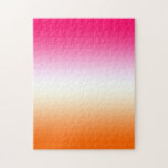 Modernes, hellrosa Weiß und Orange Ombre<br><div class="desc">Ein rosa,  weiß und orange Farbverlauf. Fügen Sie Text hinzu,  wenn Sie Ihr eigenes Design erstellen möchten. Erstellen Sie Ihr eigenes herausforderndes Rätsel mit einem einfachen Farbverlauf. Girly ombre. Dies ist ein großes Bild,  das gut auf andere Geschenke übertragen.</div>
