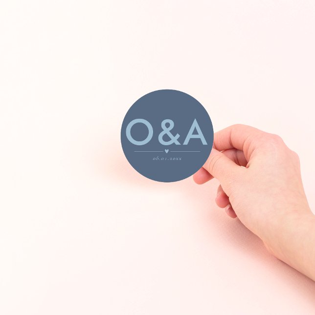 Modernes Hochzeitstil | Dunkelblau Runder Aufkleber (Von Creator hochgeladen)