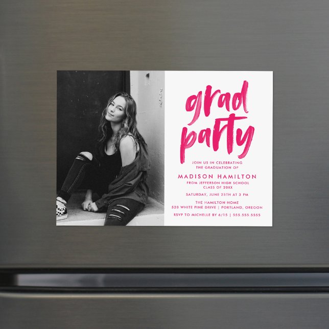 Modernes Hot Pink Pinsel Foto Grad Party Magneteinladung (Von Creator hochgeladen)