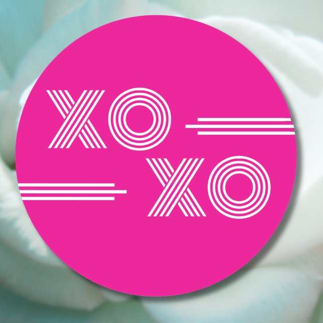 Modernes Hot Pink und weißes XOXO Valentine Runder Aufkleber (Von Creator hochgeladen)