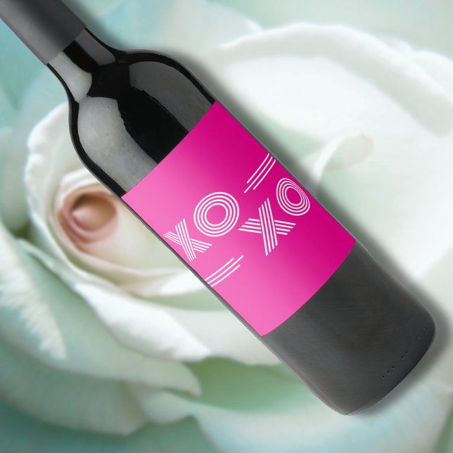 Modernes Hot Pink und weißes XOXO Valentine Weinetikett (Von Creator hochgeladen)