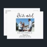 Modernes kalligrafisches Foto - Wir haben eine neu Postkarte<br><div class="desc">Personalisierte Bewegung Ankündigung neue Zuhause-Foto Wir haben neue Adresse Änderung der Postkarte verschoben</div>
