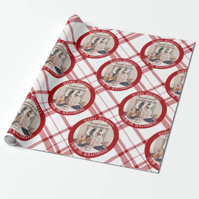 Modernes Kariertes Weihnachtsfamilien-Foto Geschenkpapier (Ungerollt)