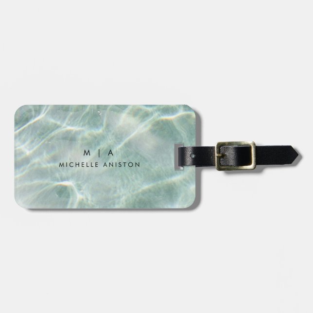 Modernes Light Blue Calm Ocean Monogram Custom Gepäckanhänger (Vorderseite horizontal)