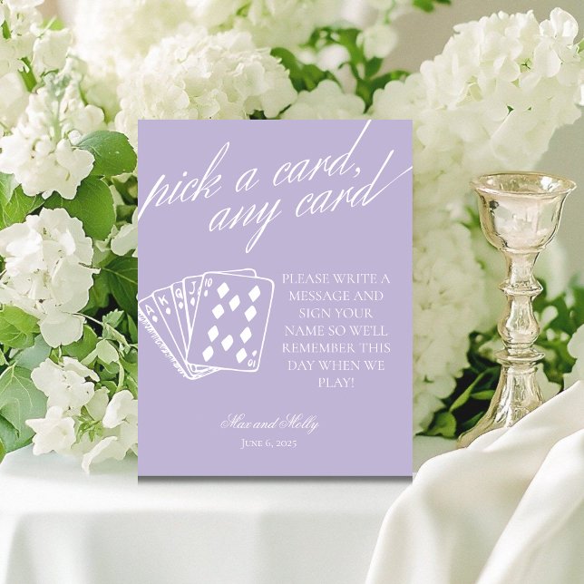 Modernes Lila Hochzeitsspielkarten-Schild Sockelschild (Add a fun touch to your wedding or event with this modern serif playing cards guest book sign.)