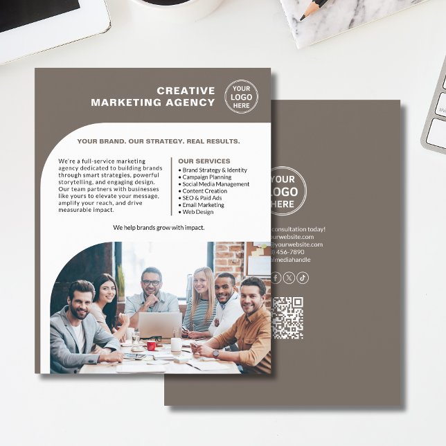 Modernes Logo Foto QR Marketing Business Flyer (Modern Logo Photo QR Marketing Business Flyer)