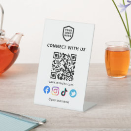 Modernes Logo | White Social Media QR-Code Sockelschild