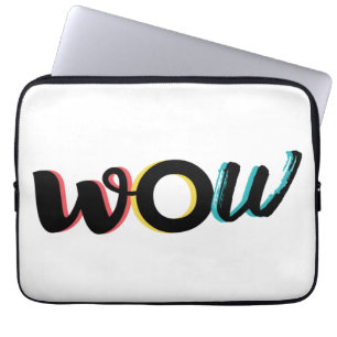 Modernes, lustiges, buntes Typografie-Design von W Laptopschutzhülle