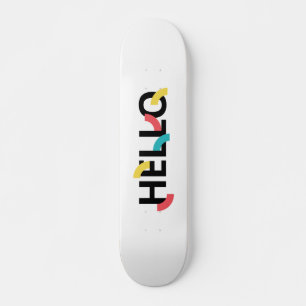 Modernes, lustiges, spielerisches, buntes Design Skateboard