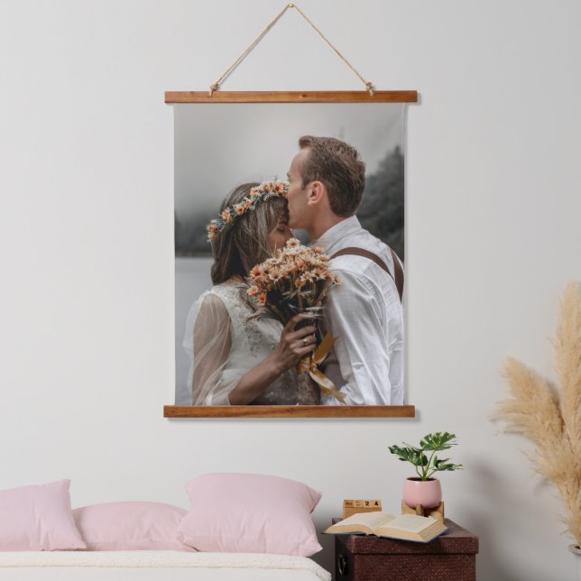 Modernes, maßgeschneidertes Hochzeitsfamilienbild Wandteppich Mit Holzrahmen (Schlafzimmer)