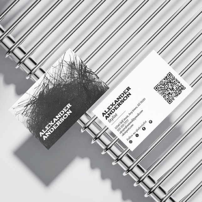 Modernes Minimal Black Charcoal Scribble Scannable Visitenkarte (Modern Minimal Black Charcoal Scribble Scannable Business Card)