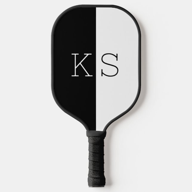 Modernes Minimal Schwarz/Weiß Monogramm Pickleball Schläger (Vorderseite)